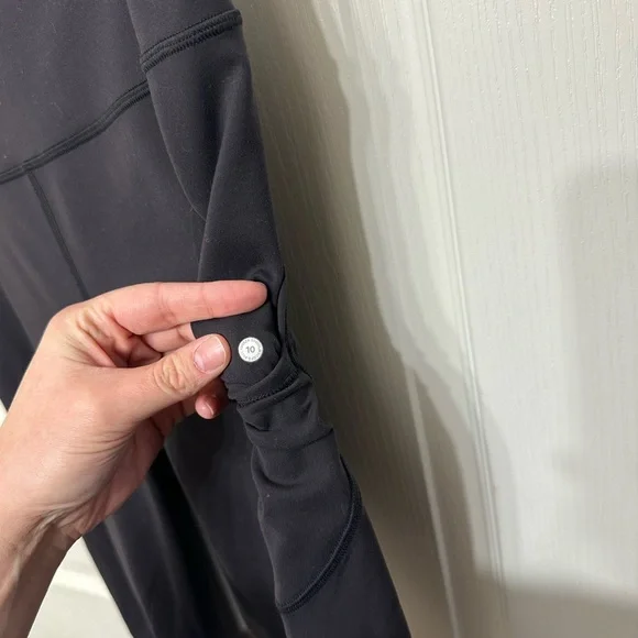 Lululemon Invigorate High-Rise Tights- With Pockets- Size 10 - Picture 10 of 10